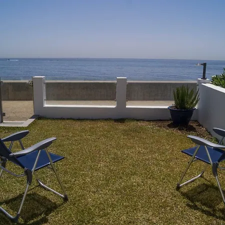 Beach-front Bahia Dorada Estepona