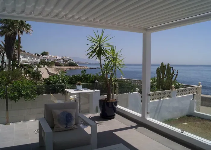 Beach-front Bahia Dorada *