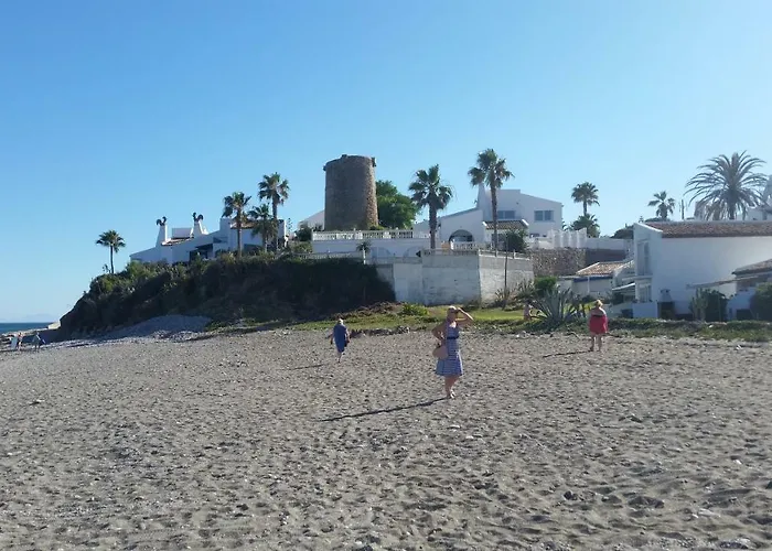Beach-front Bahia Dorada Dom wakacyjny Estepona