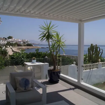 Beach-front Bahia Dorada *