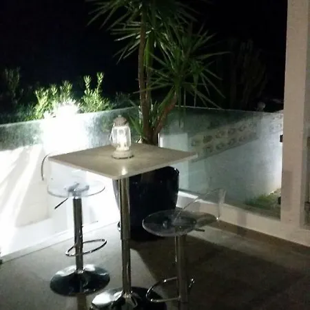 Beach-front Bahia Dorada Holiday home Estepona