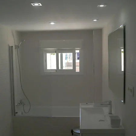 Beach-front Bahia Dorada Естепона