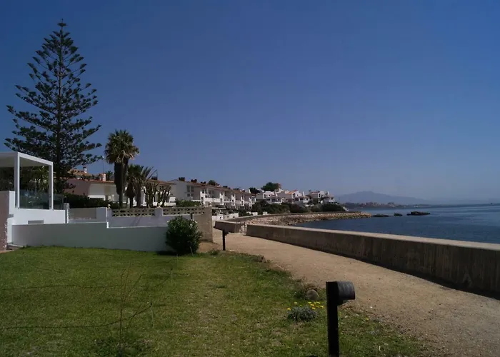 Beach-front Bahia Dorada