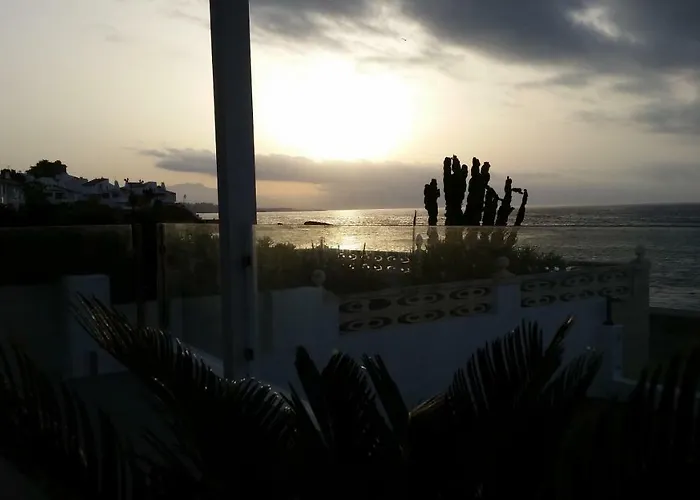 Будинок відпочинку Beach-front Bahia Dorada