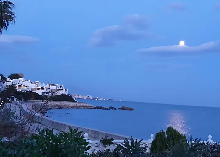 Beach-front Bahia Dorada 펜션